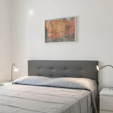 H11 Casa Tecla Centro-mare * San Remo