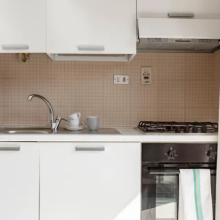 H11 Casa Tecla Centro-mare *